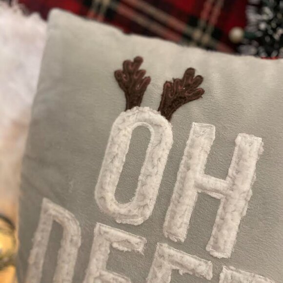 Oh Deer!  You've got to have this beautiful Holiday Pillow! - Picture 3 of 4